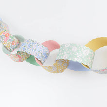 Load image into Gallery viewer, Liberty Scalloped Paper Chains
