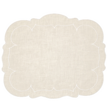 Load image into Gallery viewer, Scalloped Linen Placemat

