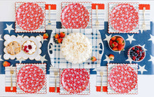 Load image into Gallery viewer, Striped Scallop Guest Towels
