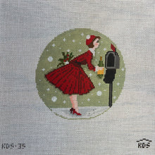 Load image into Gallery viewer, Betty Loves Bubbles - Christmas
