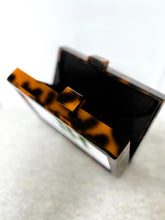 Load image into Gallery viewer, Tortoise Canvas Clutch
