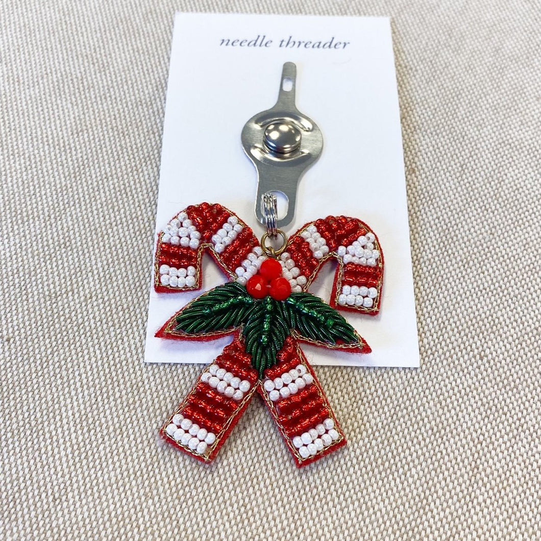 Beaded Needle Threader / Winter Holidays