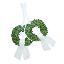 Load image into Gallery viewer, Boxwood Wreath Gift Tags
