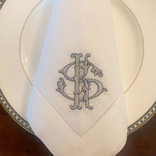 Load image into Gallery viewer, New York Dinner Napkins
