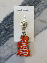 Load image into Gallery viewer, Beaded Needle Threader / Fall Holidays
