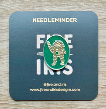 Load image into Gallery viewer, Sasquatch Needleminder
