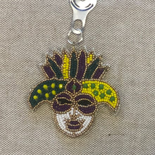Load image into Gallery viewer, Beaded Needle Threader / Spring Holidays
