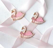 Load image into Gallery viewer, Pink Glitter Swan
