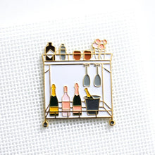 Load image into Gallery viewer, Bar Cart Needle Minder
