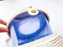 Load image into Gallery viewer, Round Wicker Bags
